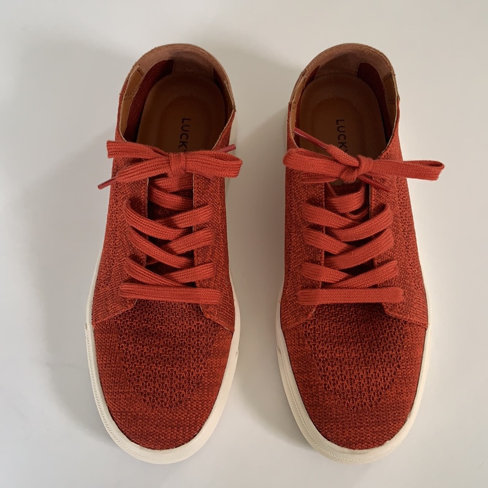NWT Lucky Brand Leigan knit red sneaker